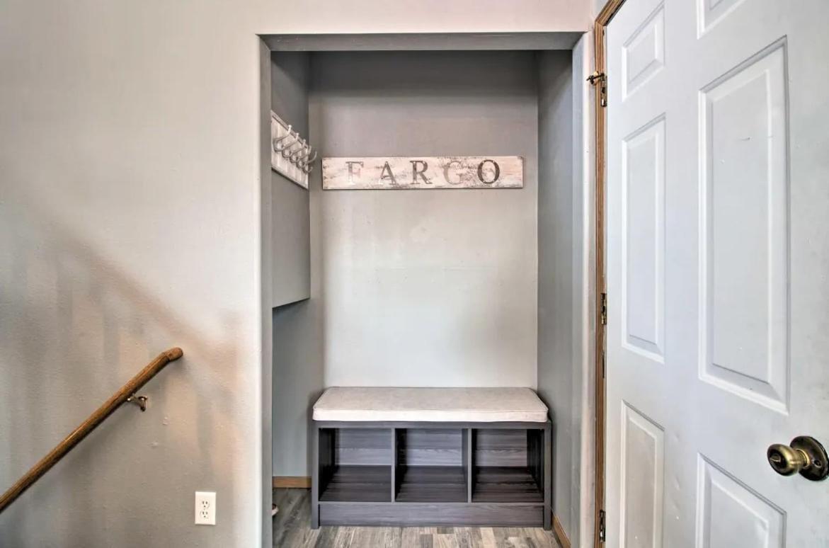 Welcoming West Fargo Retreat W Backyard Villa Exterior foto