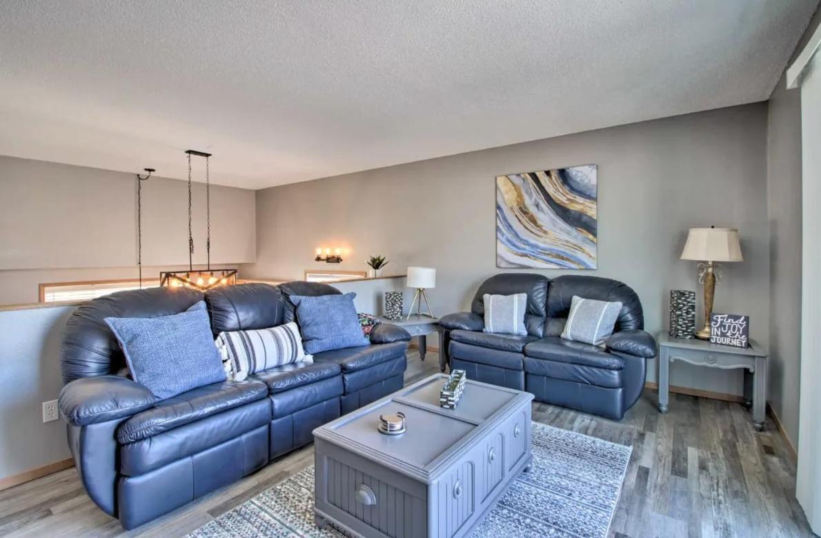 Welcoming West Fargo Retreat W Backyard Villa Exterior foto